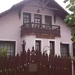 Rozsa Apartamento