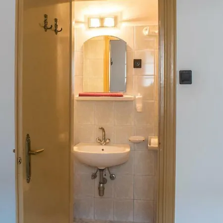 Rózsa Apartman Apartman *