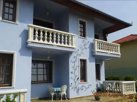 Rozsa アパート ザラカロシュ