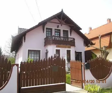 Rózsa Apartman Apartman